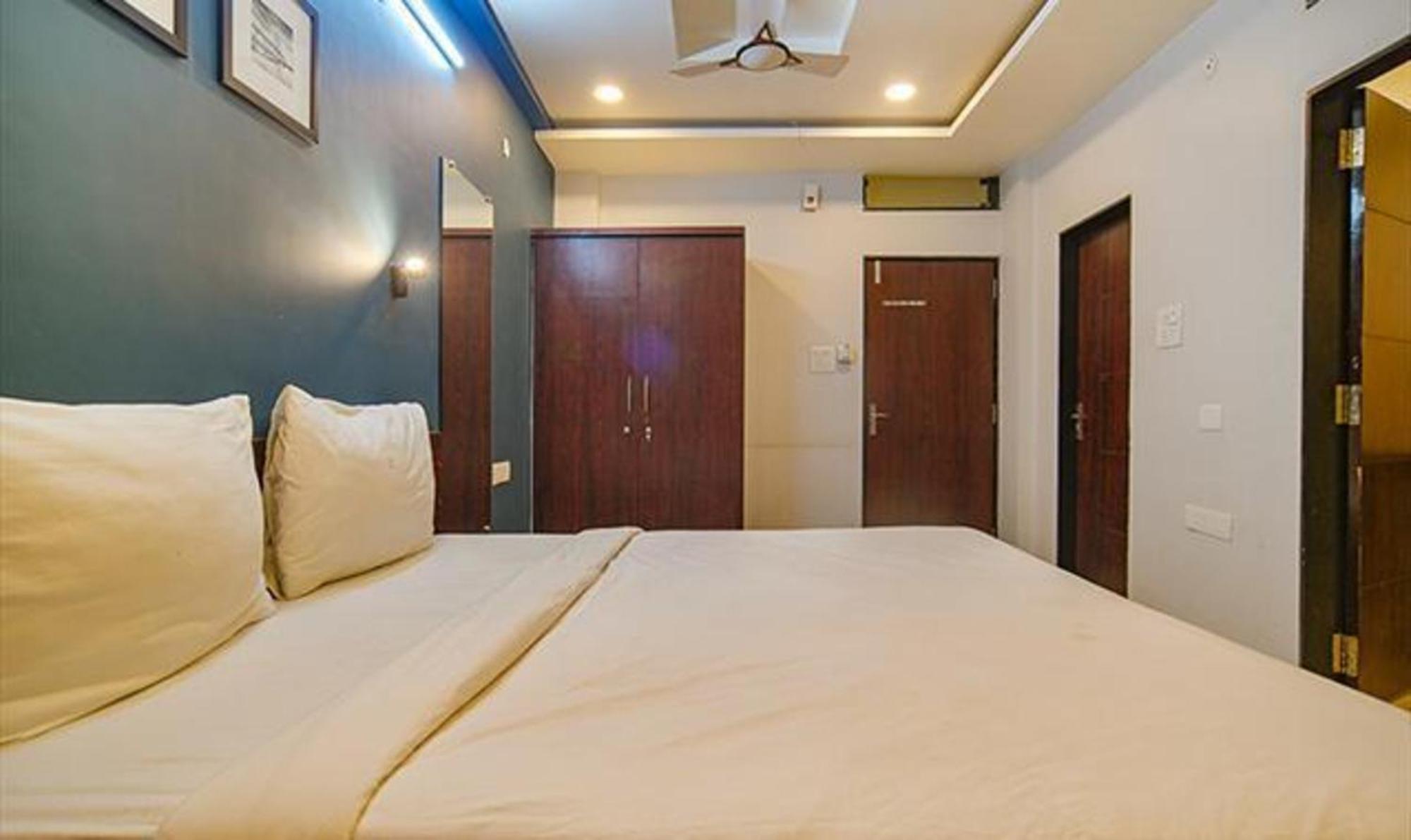 Fabexpress Sagar Sky Hotel อินดอร์ ภายนอก รูปภาพ